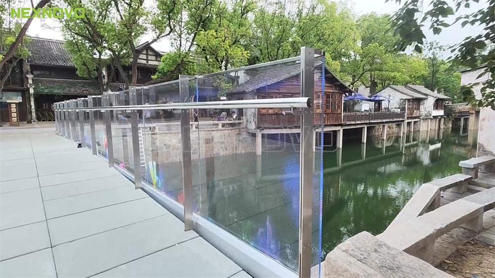 盐官古城透明玻璃桥.jpg 盐官古城透明玻璃桥.jpg